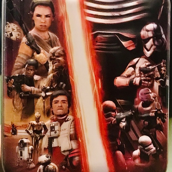 EUC Cartamundi Star Wars: The Force Awakens Playing Cards w Embossed Tin - Picture 8 of 8